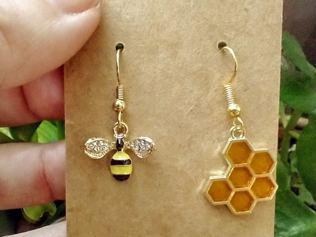 Bee & Honeycomb Mismatched Gold Dangle Earrings